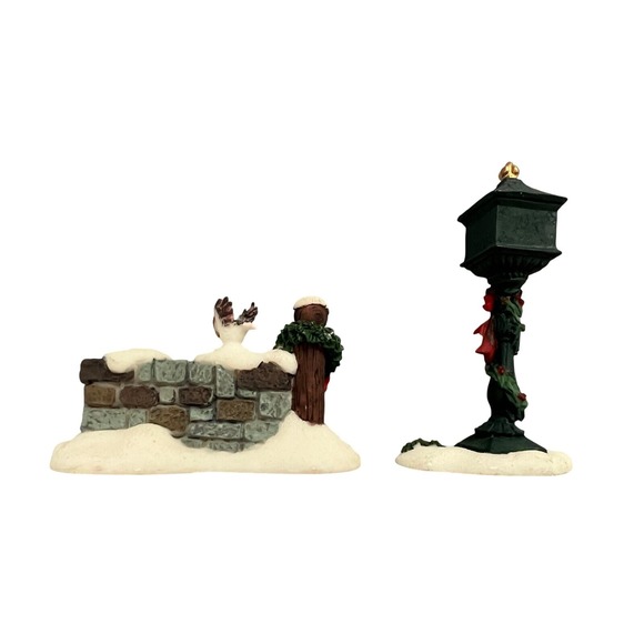 Lemax Carole Towne Santa's Mailbox & Stone Wall Christmas‎ Village Retired - Picture 2 of 2